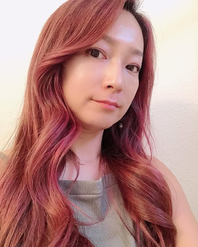 2. Berry Rose Gold Elegance - Rose Gold Hair Color