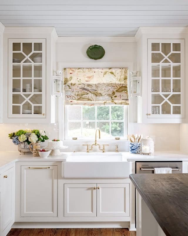 7. Elegant Cottage-Style White Kitchen - small white kitchen ideas