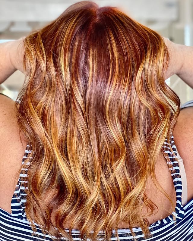10. Amber Honey Blend - Redhead Hair with Highlights