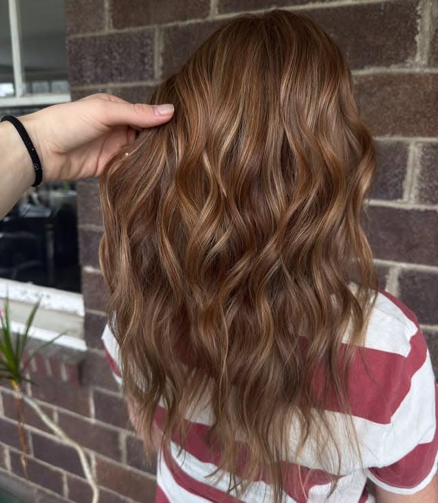 15. Hazelnut Balayage Waves - Redhead Hair with Highlights