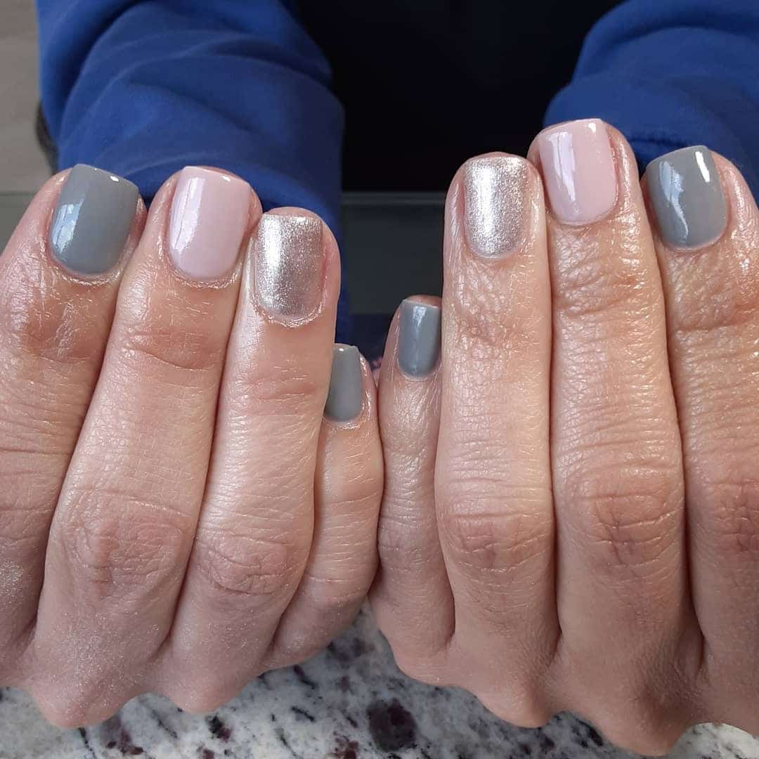 20. Classic Gray and Metallic Harmony - pink and gray nail ideas