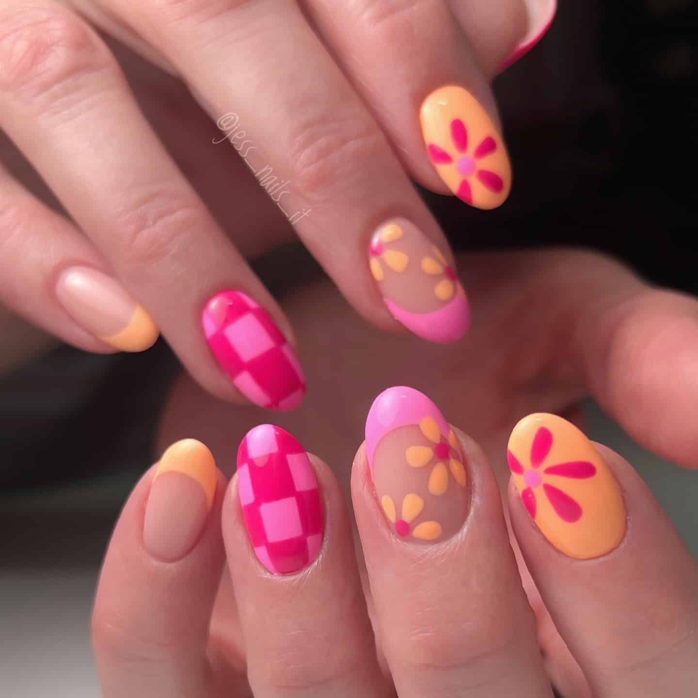20. Checkerboard Citrus Floral Nails - pink and orange nail ideas