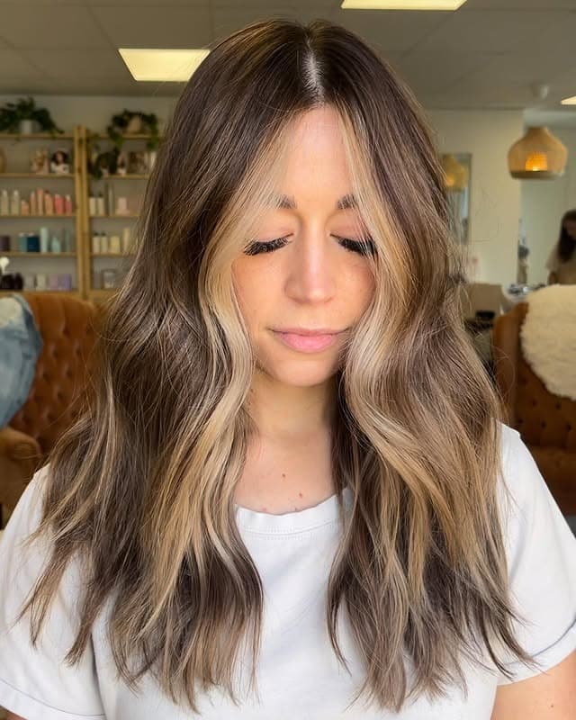 7. Bronde Face-Frame Dimension - Summer Hair Color