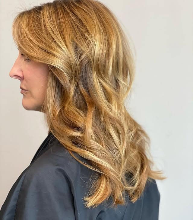 18. Golden Amber Layers - Summer Hair Color