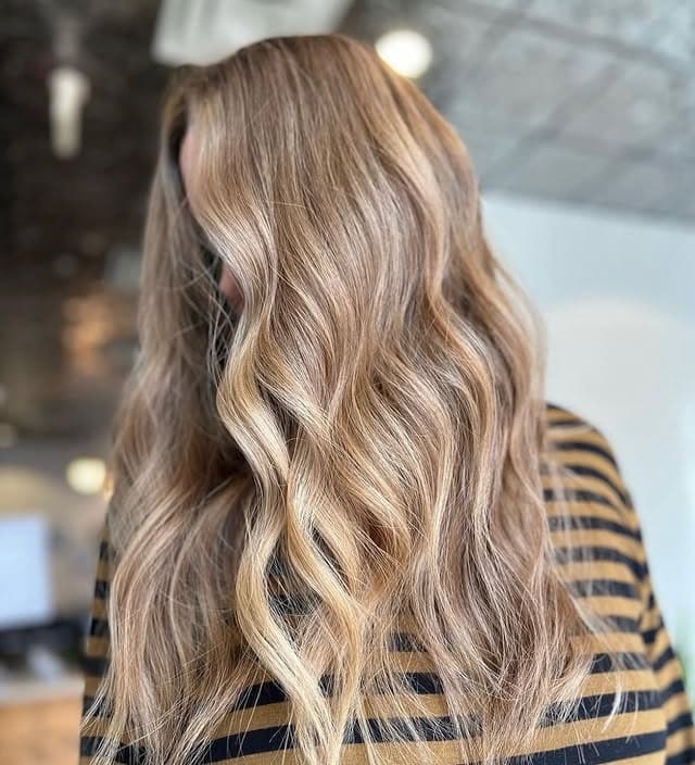 5. Champagne Honey Balayage - Honey Blonde Hair with Highlights