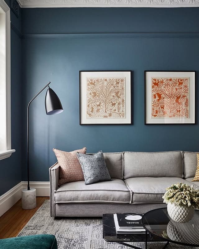 2. Deep Blue Sophistication - grey and blue living room ideas