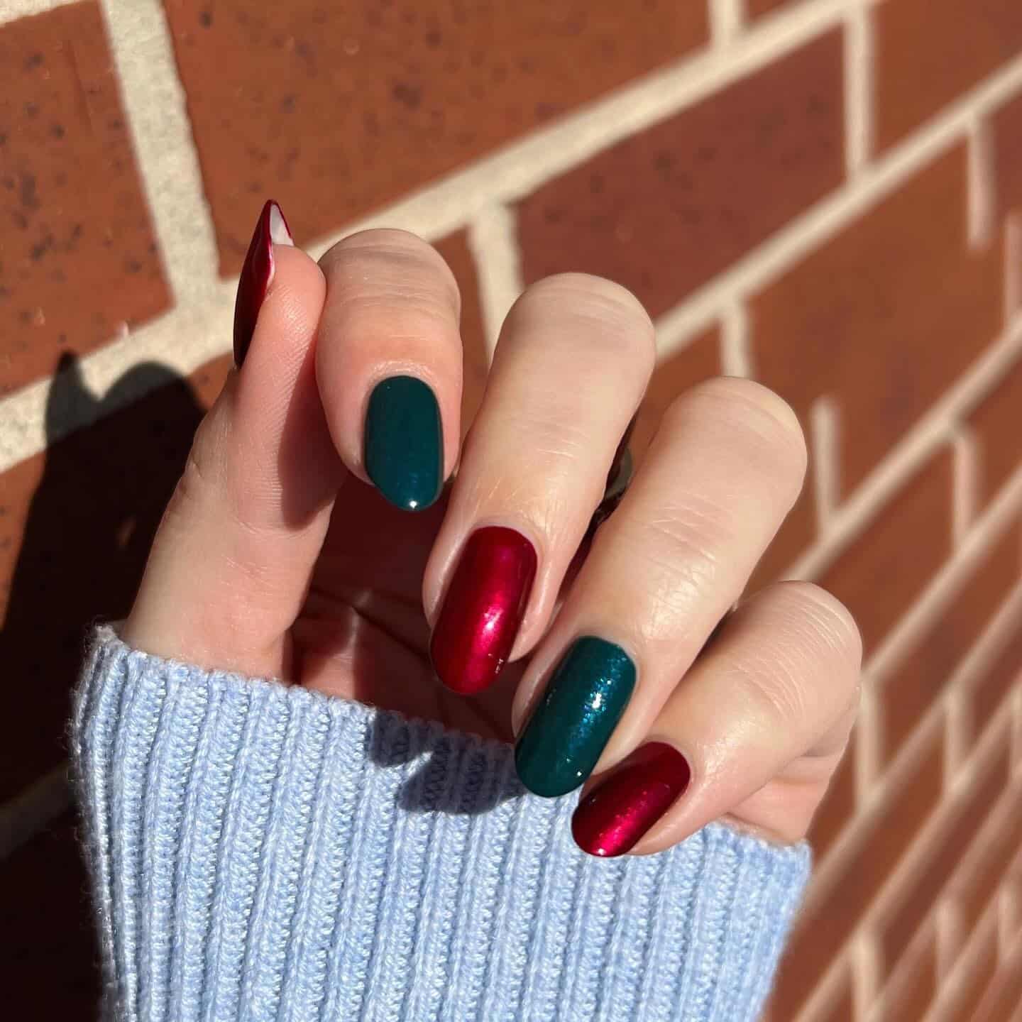 7. Glossy Red and Emerald Simplicity - red and green nail ideas