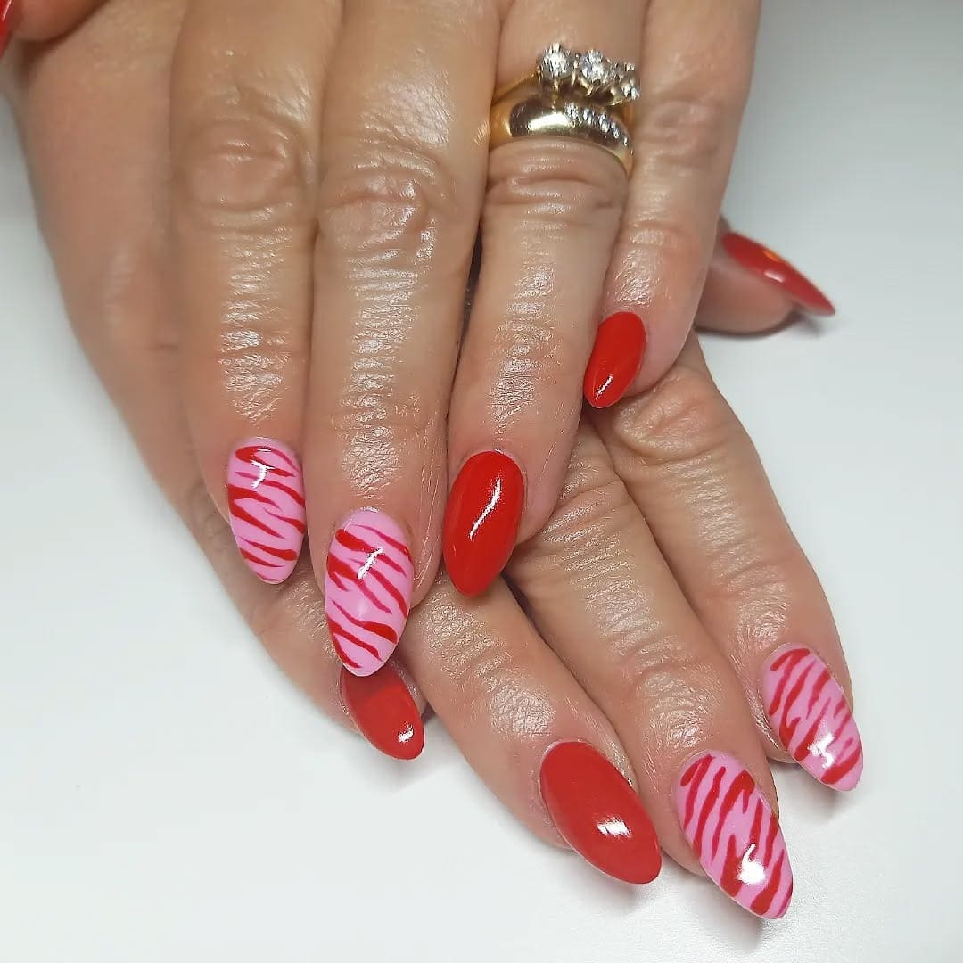 19. Red Safari Stripes - red and pink nail ideas
