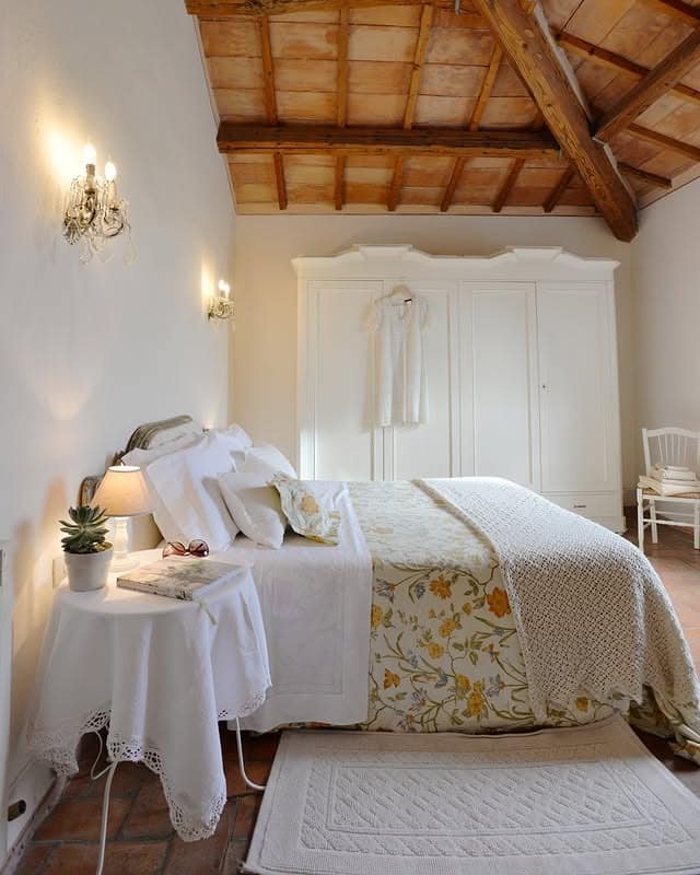 17. Rustic Romance with Floral Accents - bedroom ideas for women