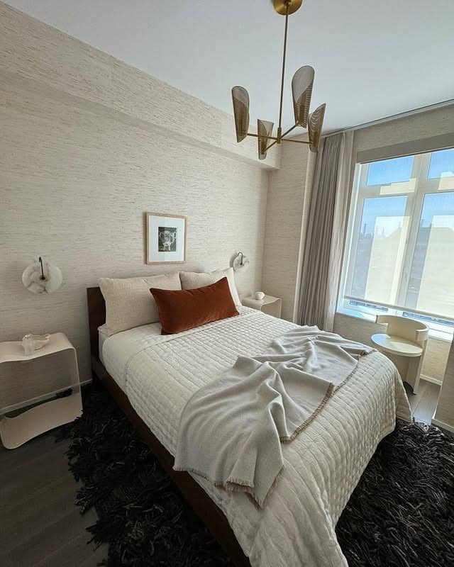 19. Modern Earthy Comfort - bedroom ideas for women