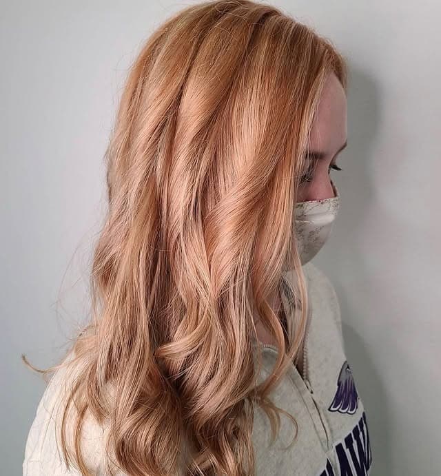 6. Peach-Toned Strawberry Layers - Strawberry Blonde Hair Color