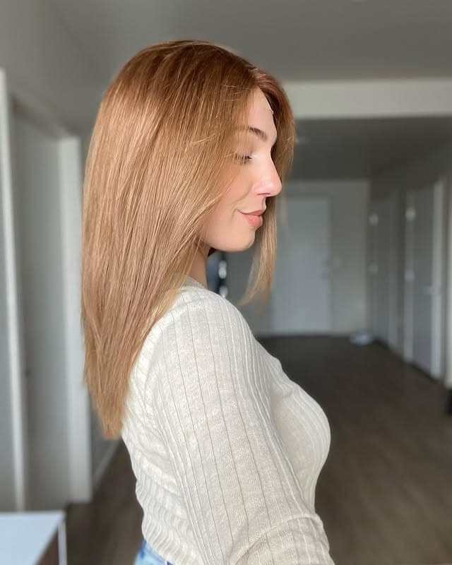 14. Smooth Copper-Infused Strawberry Finish - Strawberry Blonde Hair Color