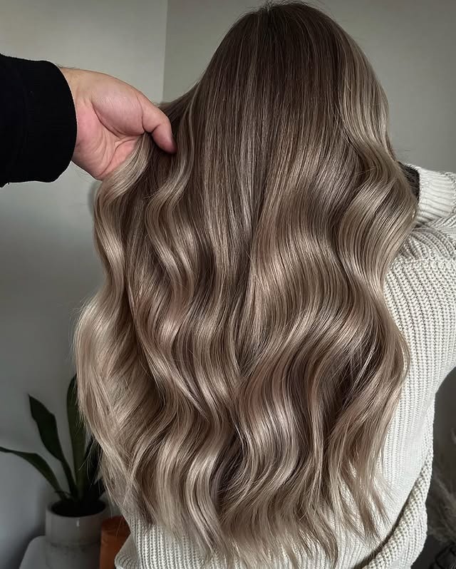 15. Ash Mushroom Gloss Waves - Winter Hairstyles