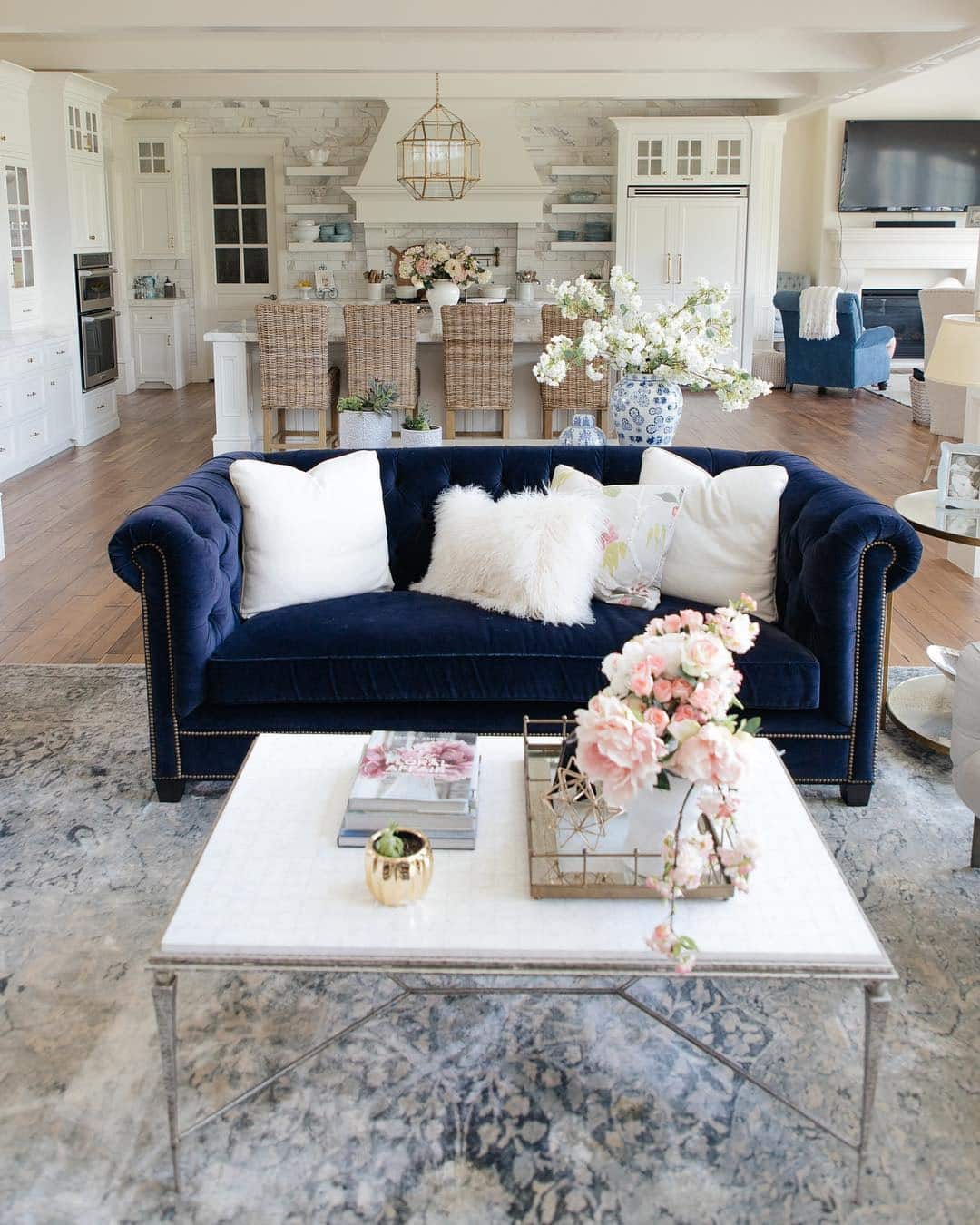 9. Chic Cottage Glamour - open concept living room ideas