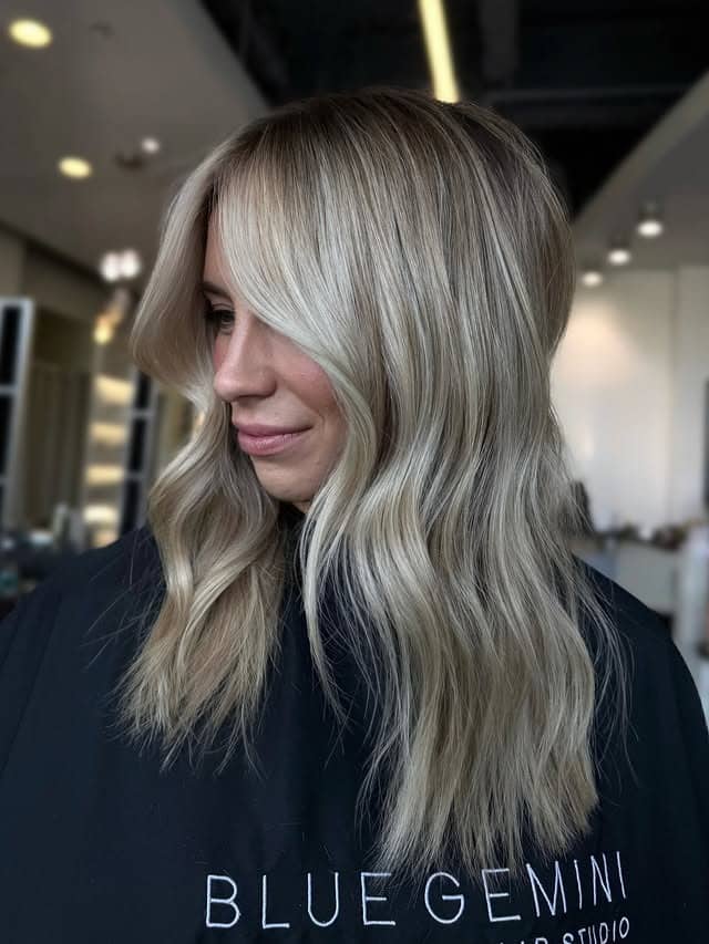 6. Smoky Vanilla Blonde with Sleek Layers - Blonde Highlights Hair Color