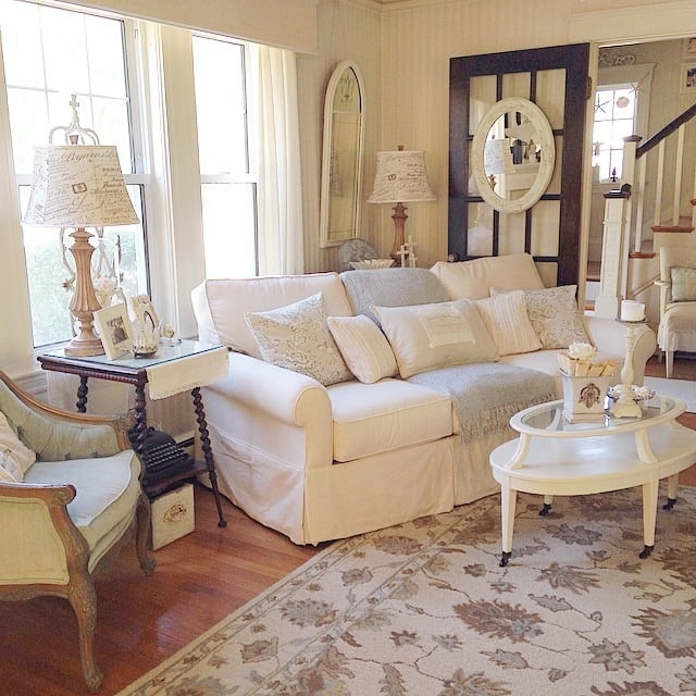 4. Vintage Coastal Cottage - beachy living room ideas