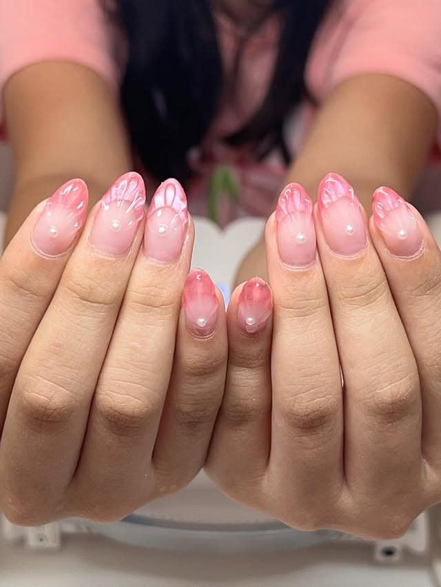 11. Coral Whisper Nails - simple beach nail ideas