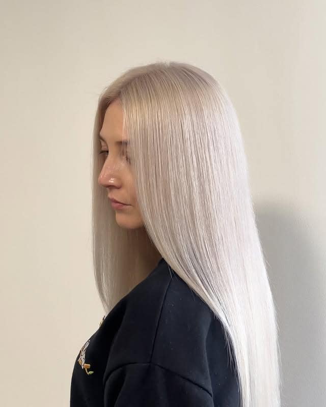 14. Glacial Straight Platinum Shine - Platinum Blonde Hair
