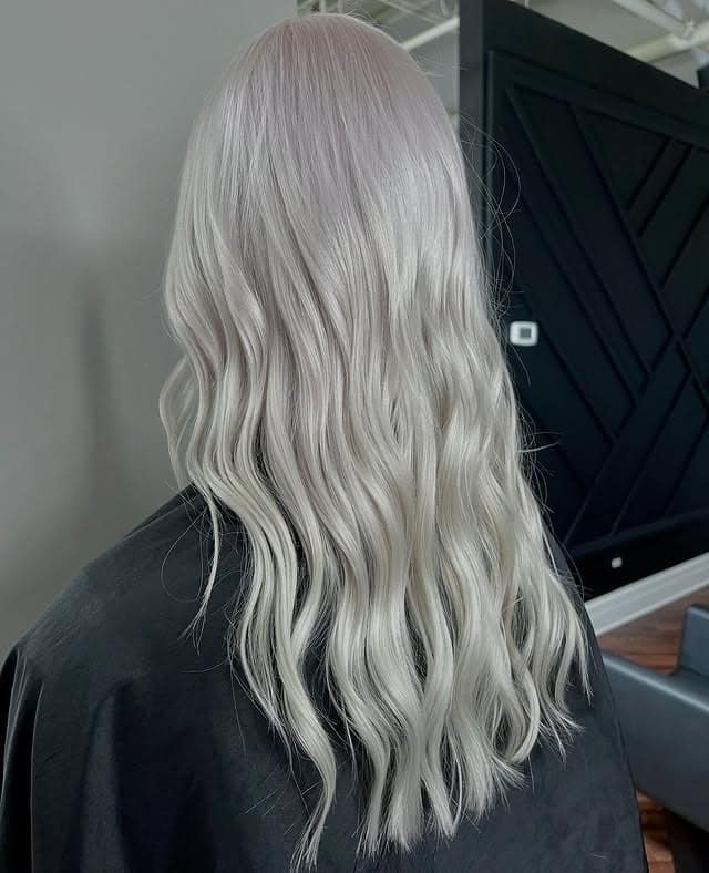 22. Icy Silver Platinum Texture - Platinum Blonde Hair