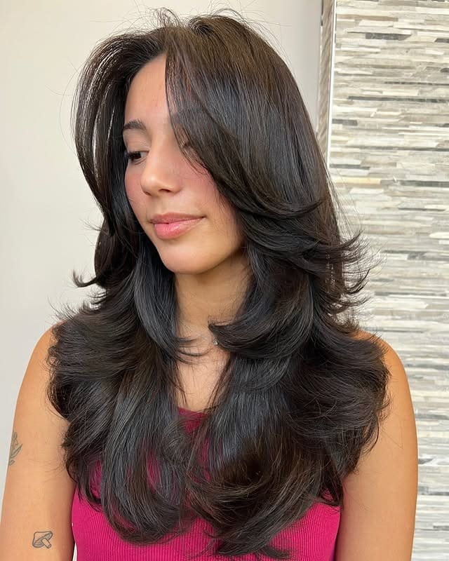 21. Layered Butterfly Haircut in Espresso Brown - Butterfly Haircut for Women