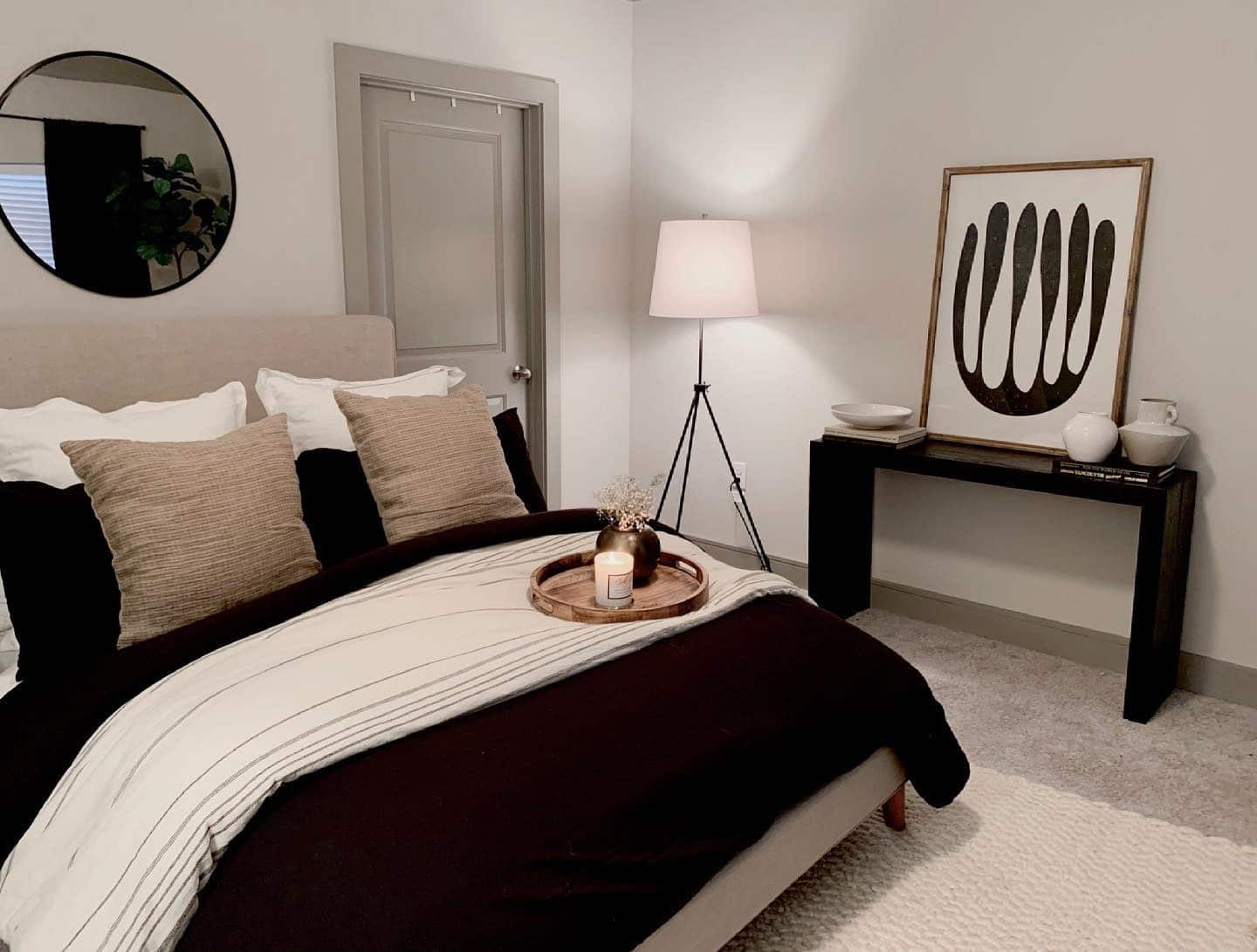 18. Black and Ivory Bedroom With Simple Modern Style - apartment bedroom ideas