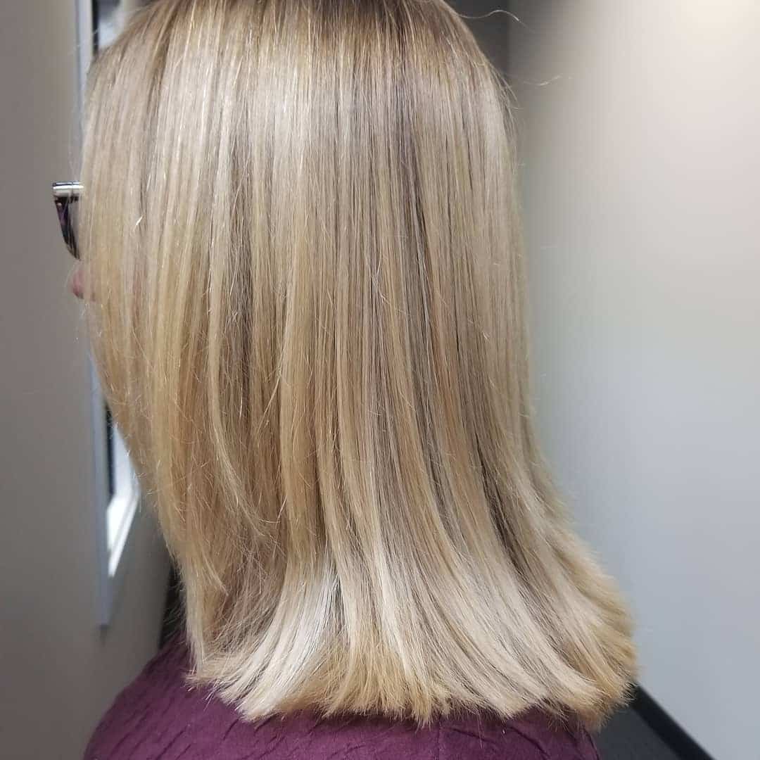 21. Smooth Dark Blonde Lob with Soft Highlighted Ends - Dark Blonde Hair Color with Highlights