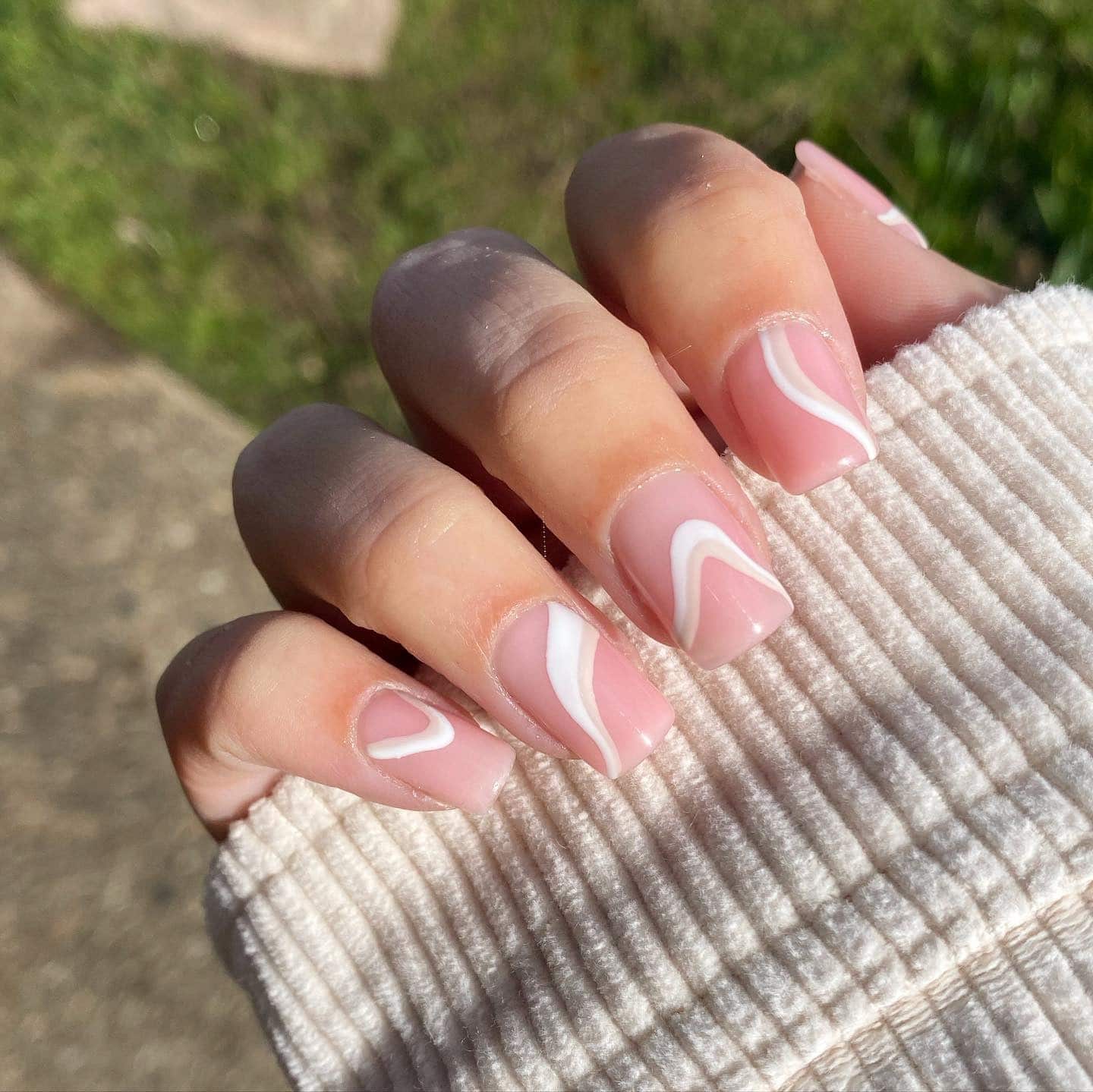 10. Soft Sunrise Short Squares - summer square nail ideas