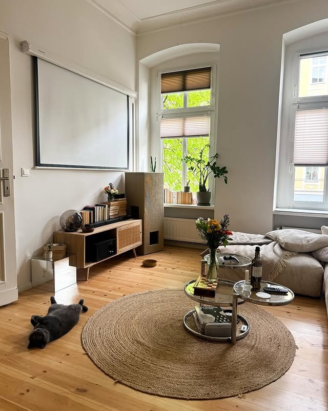 15. Natural Light and Casual Comfort - living room corner ideas