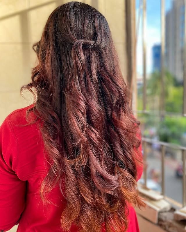 9. Cinnamon-Infused Chocolate Waves with Lighted Strands - Red Brown Hair with Highlights