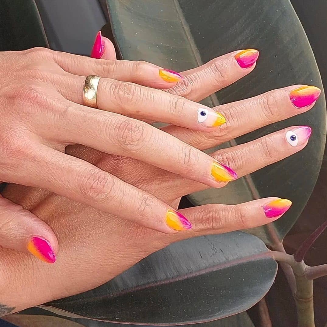 22. Neon Citrus & Fuchsia Flame Fade - two tone nail ideas