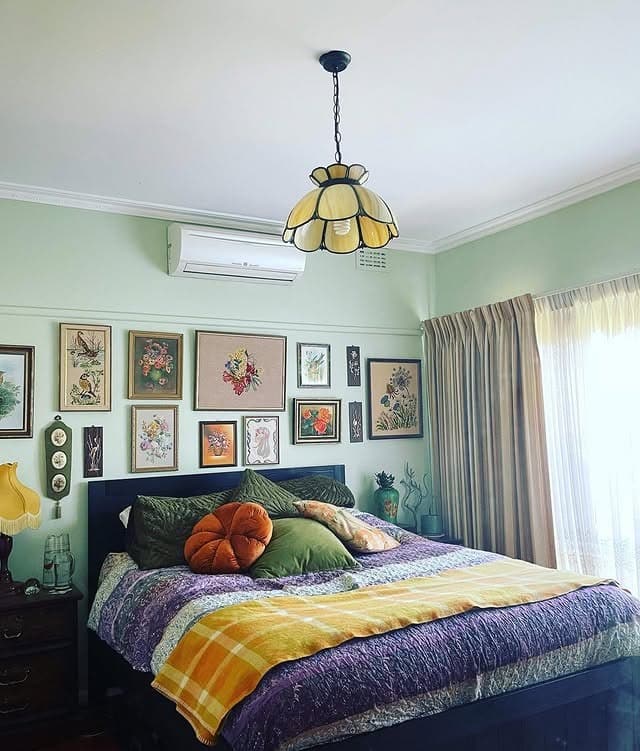 11. Vintage Mint Green Mix With Floral Art - mid century bedroom ideas