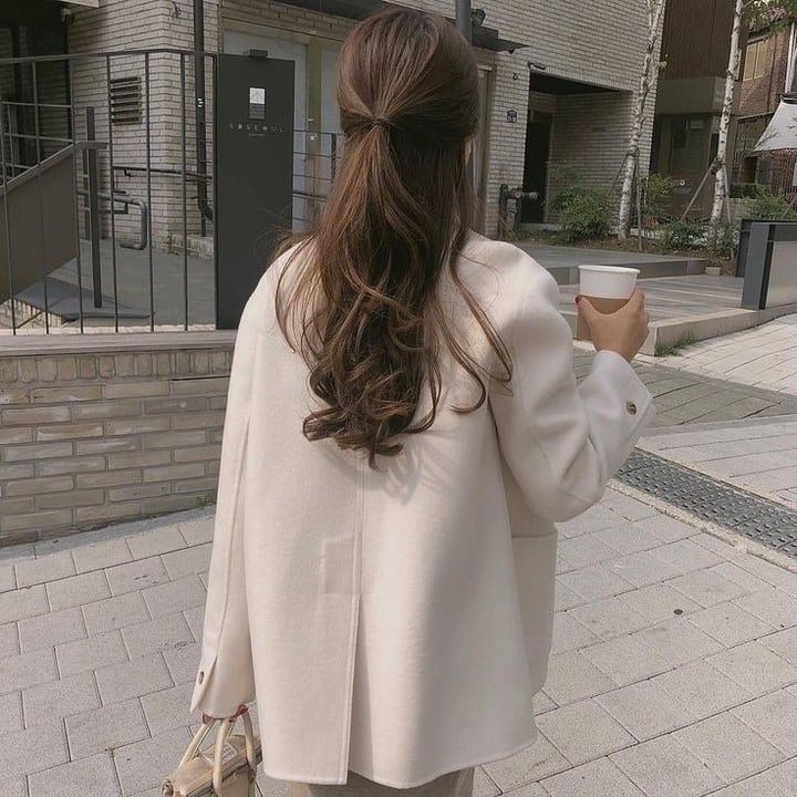 15. Warm Half-Up Flow - Spring Hairstyles