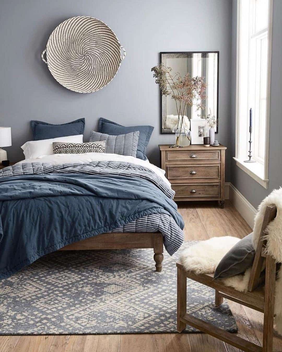 7. Relaxed Blue Bedding With Rustic Touches - blue and white bedroom ideas