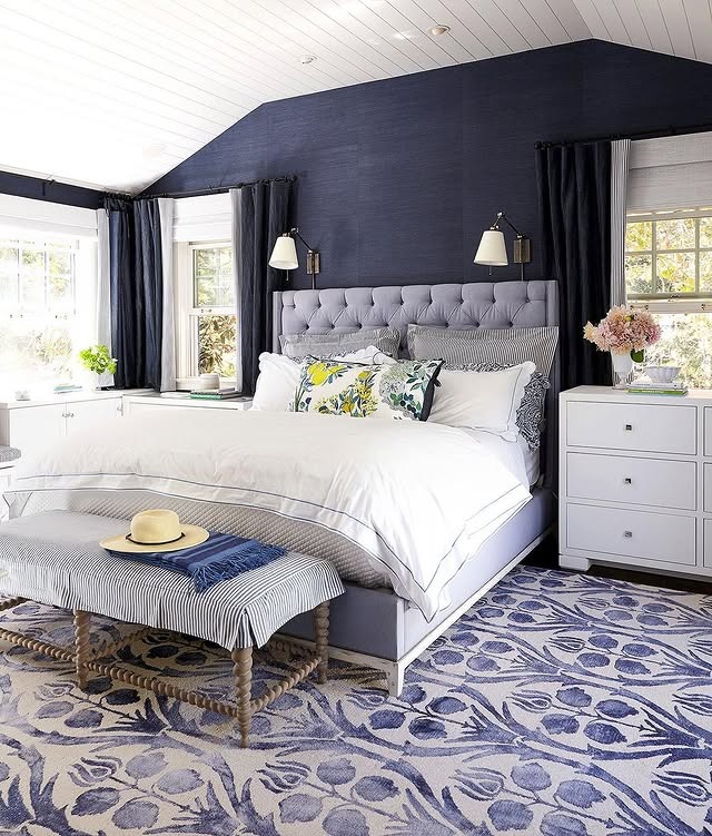 21. Deep Indigo Feature Wall With Fresh White Bedding - blue and white bedroom ideas