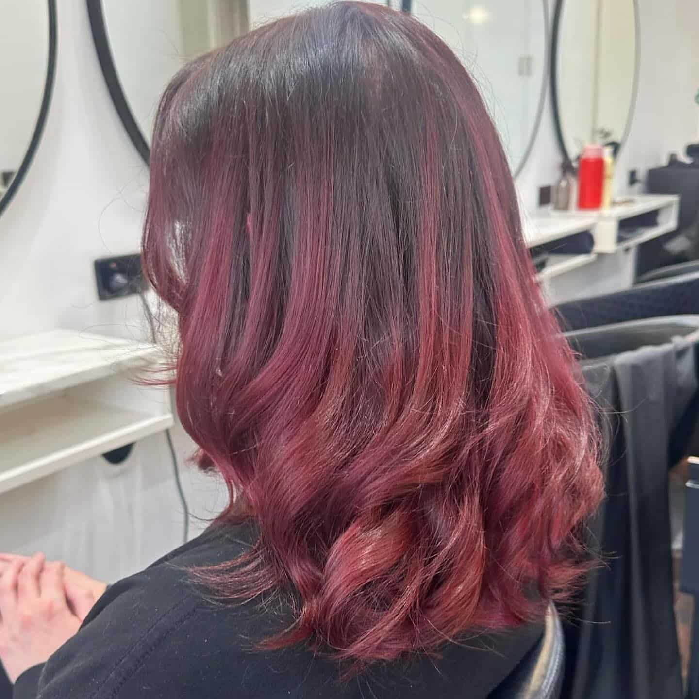 9. Wine-Red Balayage on Medium-Length Waves - Red Hair with Highlights