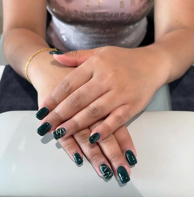 11. Quilted Accent Forest Green – Square Nails - forest green nail ideas