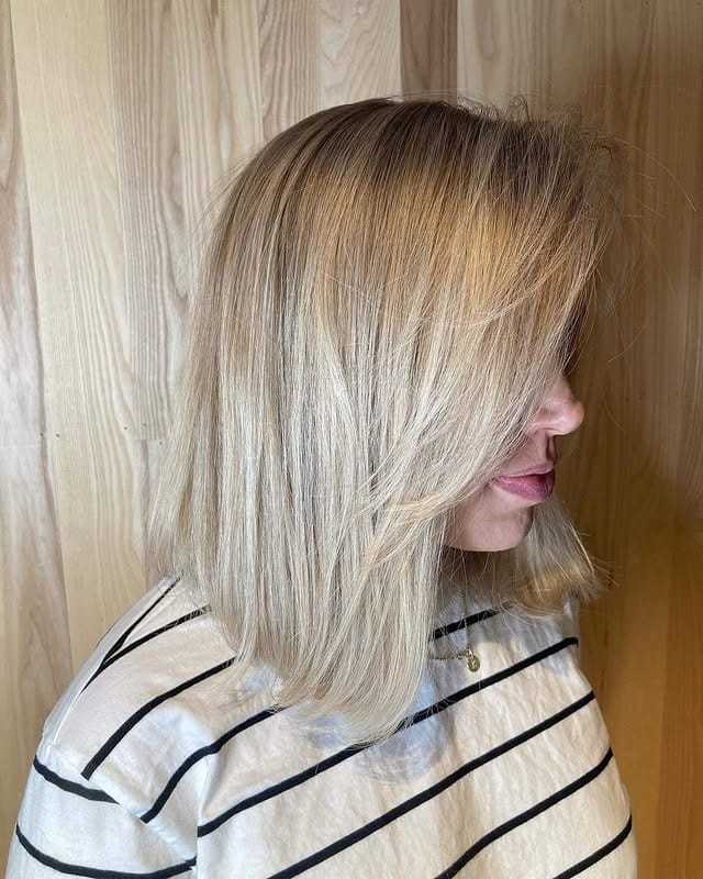 2. Feathered Honey-Blonde Lob - Lob Hairstyles