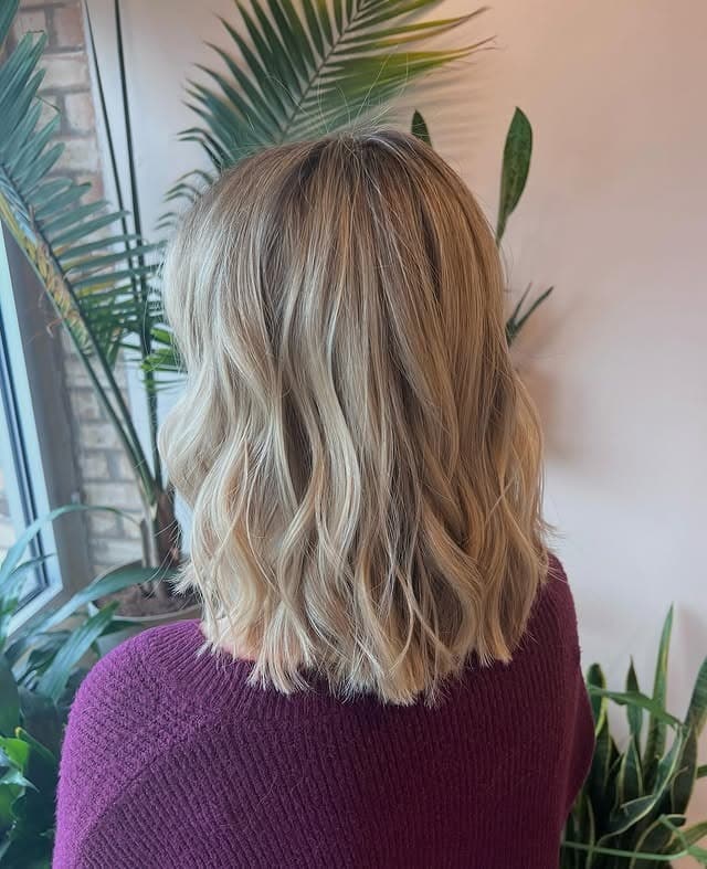 22. Creamy Blonde Wavy Lob With Textured Ends - Lob Hairstyles