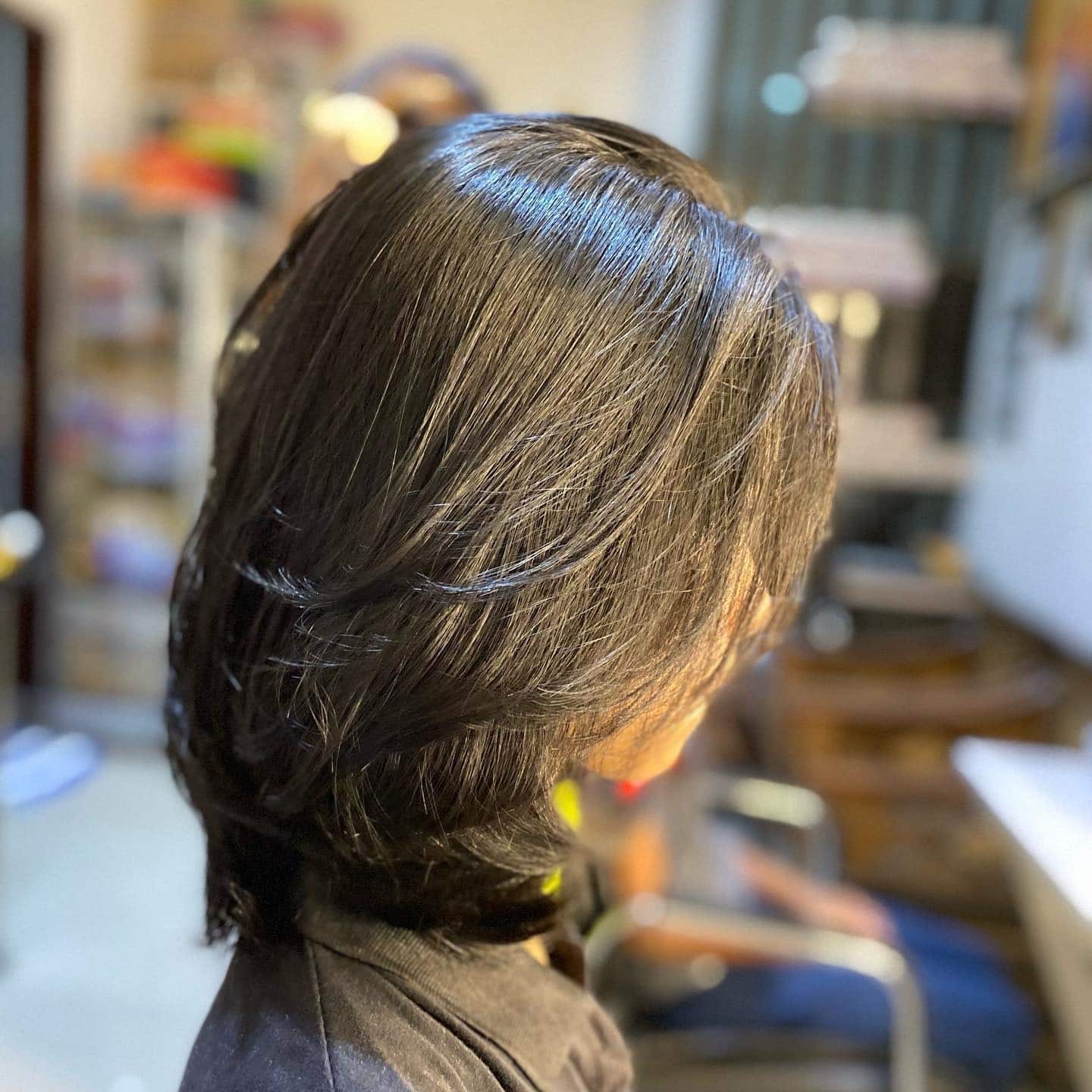 8. Copper-Brown Layered Midi Cut - Short Layered Haircuts