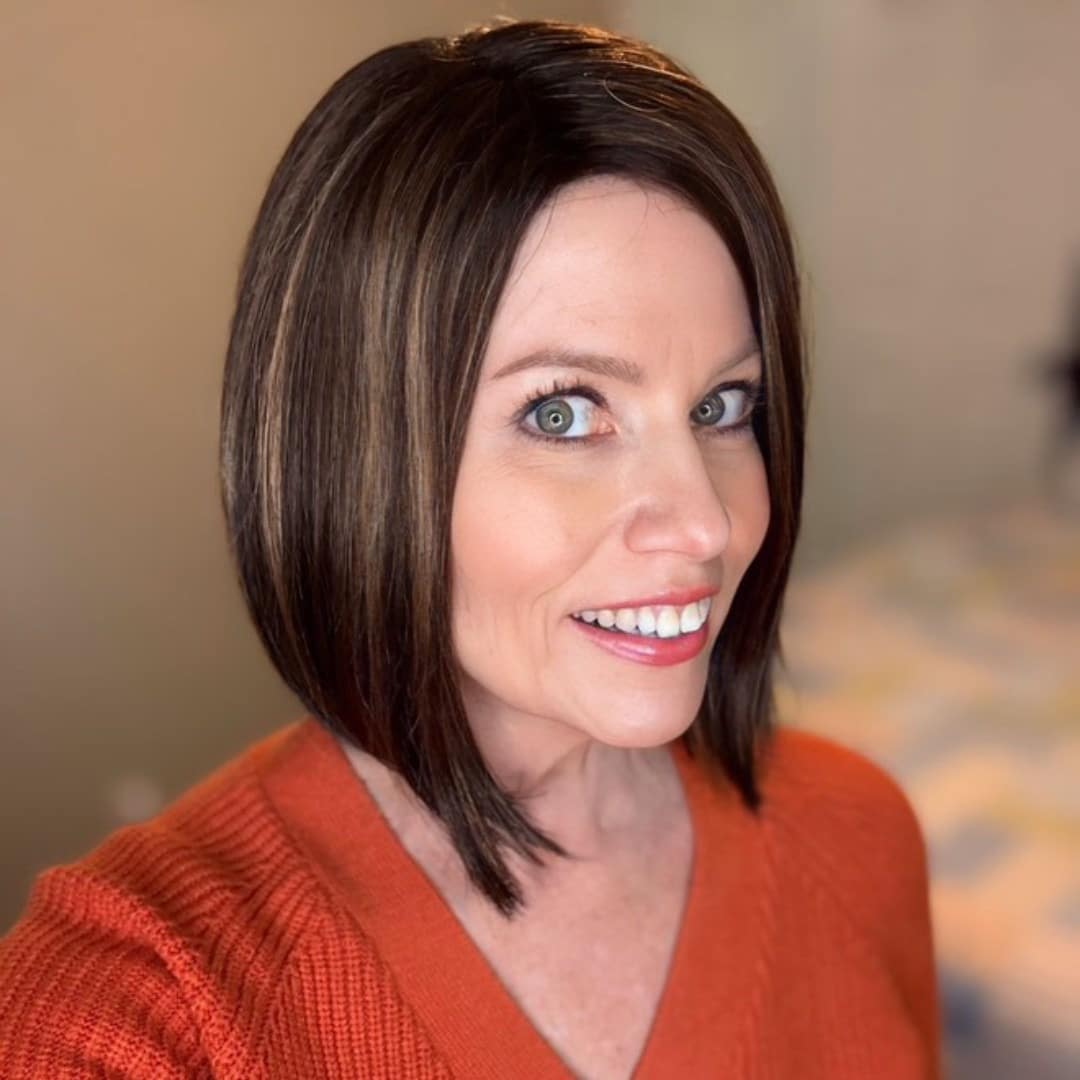 1. Sleek Dark Chocolate Bob - Chic-Length Hairstyles