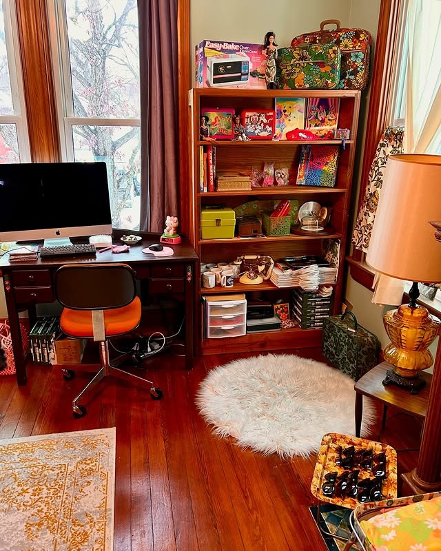 6. Vintage-Inspired Creative Office Guest Room - office guest room ideas