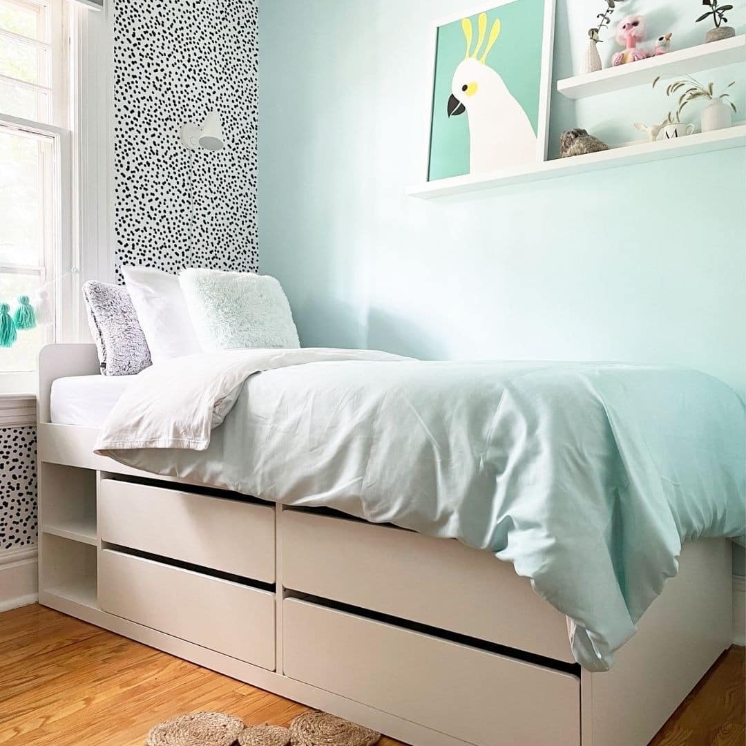14. Modern Mint Kids Bedroom - mint green bedroom ideas