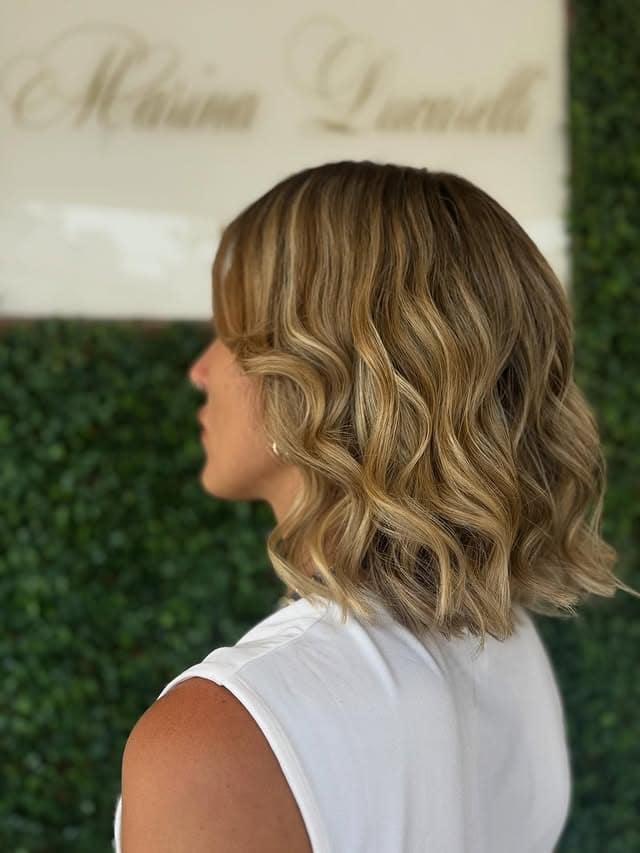 14. Textured Shoulder-Length Bob in Honey Beige Blonde - Bob Hairstyles
