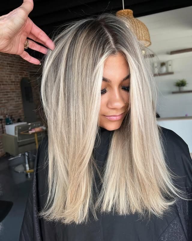 14. Straight Blonde Mid-Length Cut with Shadowed Roots - Blonde Hair with Lowlights