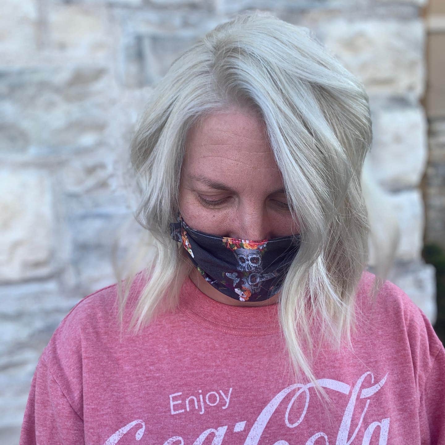 5. Shoulder-Skimming Choppy Bob in Icy Platinum - Choppy Bob Hairstyles