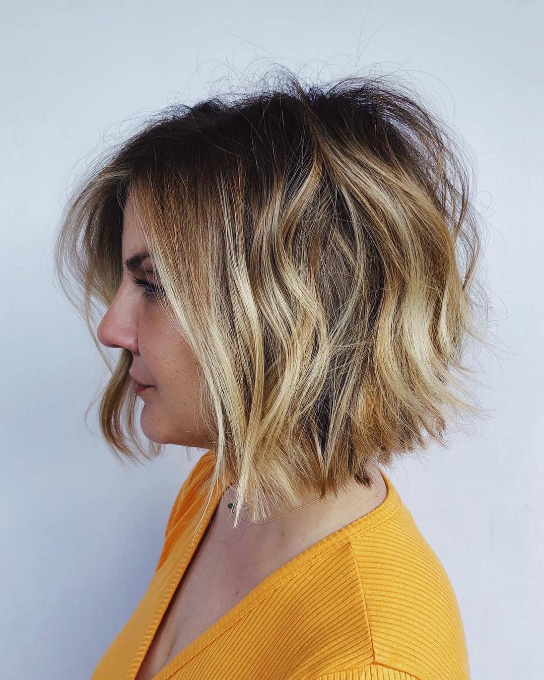 7. Tousled Choppy Bob in Beige Blonde - Choppy Bob Hairstyles