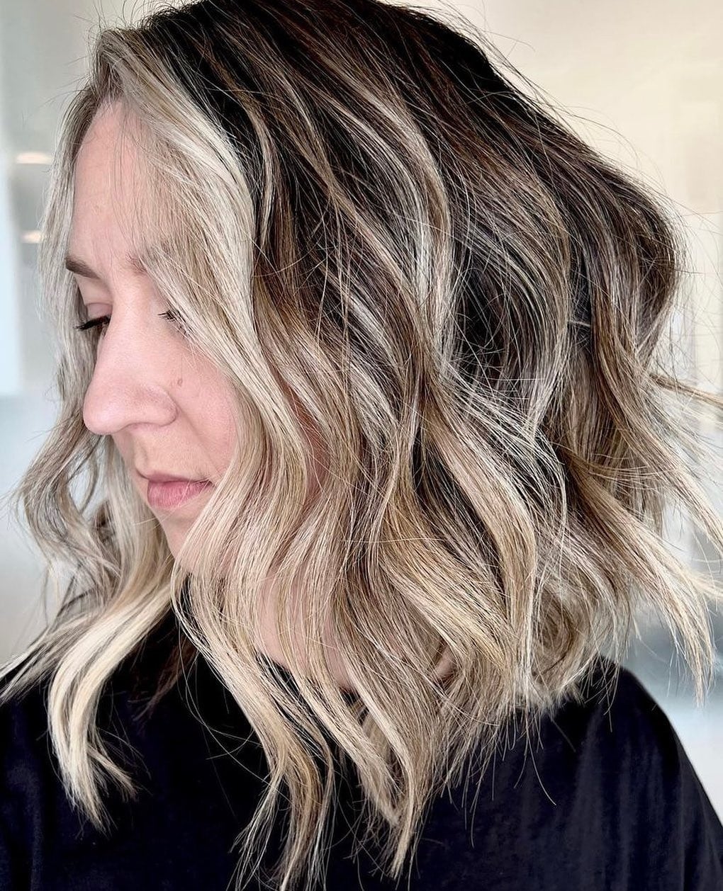 10. Dimensional Choppy Bob in Smoky Blonde - Choppy Bob Hairstyles