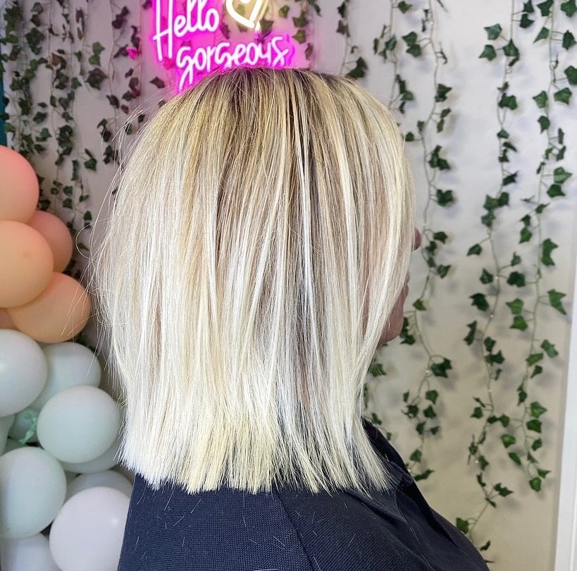 14. Blunt Choppy Bob in Bright Cream Blonde - Choppy Bob Hairstyles