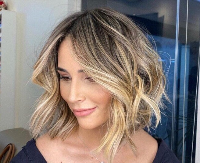 22. Textured Choppy Bob in Golden Blonde with Shadow Root - Choppy Bob Hairstyles