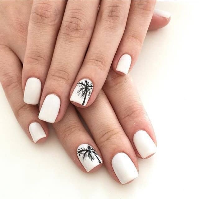 21. Classic White Palm Accent Nails - palm tree nail ideas